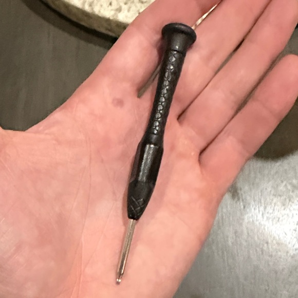 Ridge Silver and Black Card Holder Wallet W/ Money Clip - Picture 5 of 5